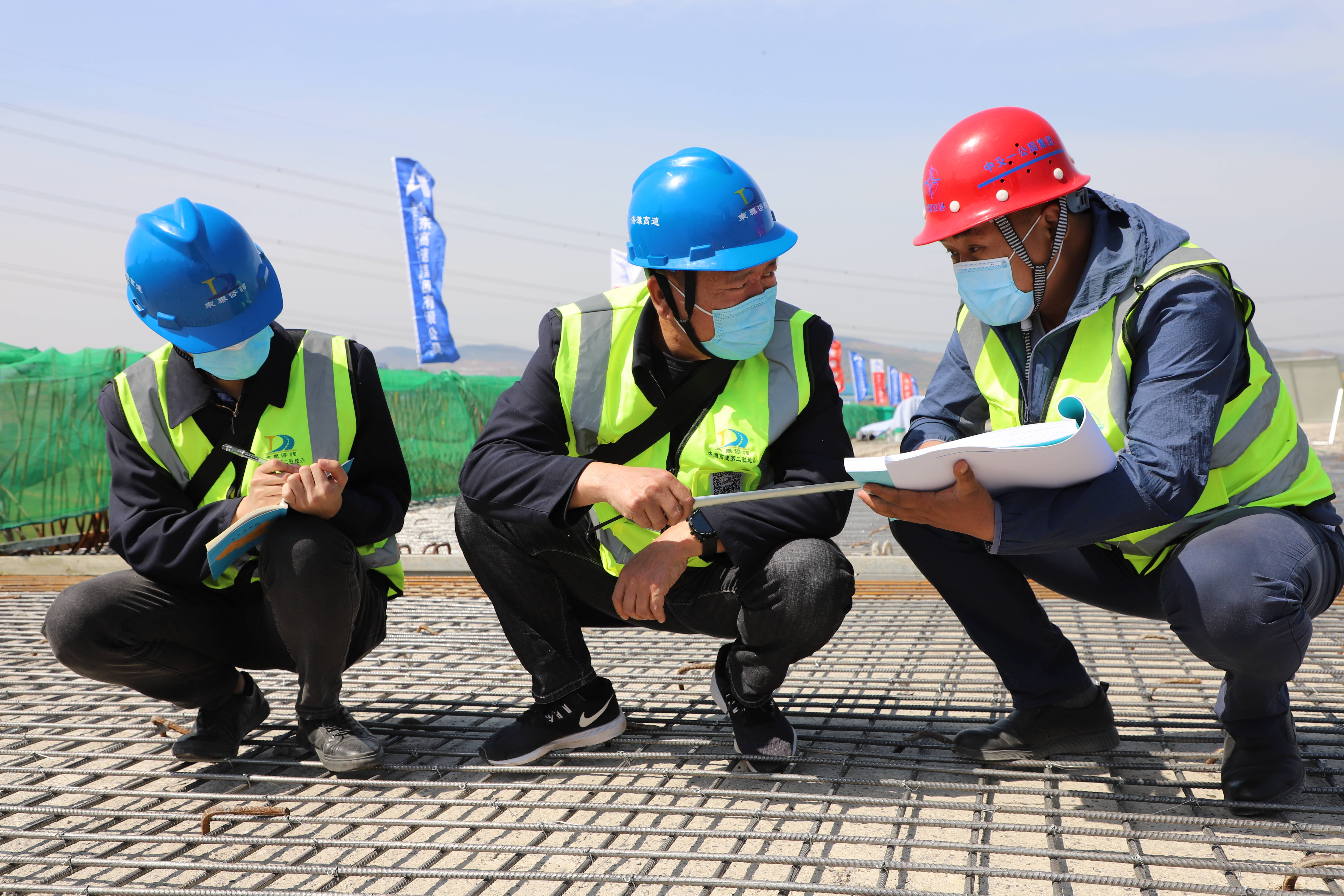 中原監(jiān)理與北京泰豐恒基攜手推進(jìn)漢中寧強(qiáng)黃壩驛加油站改建工程